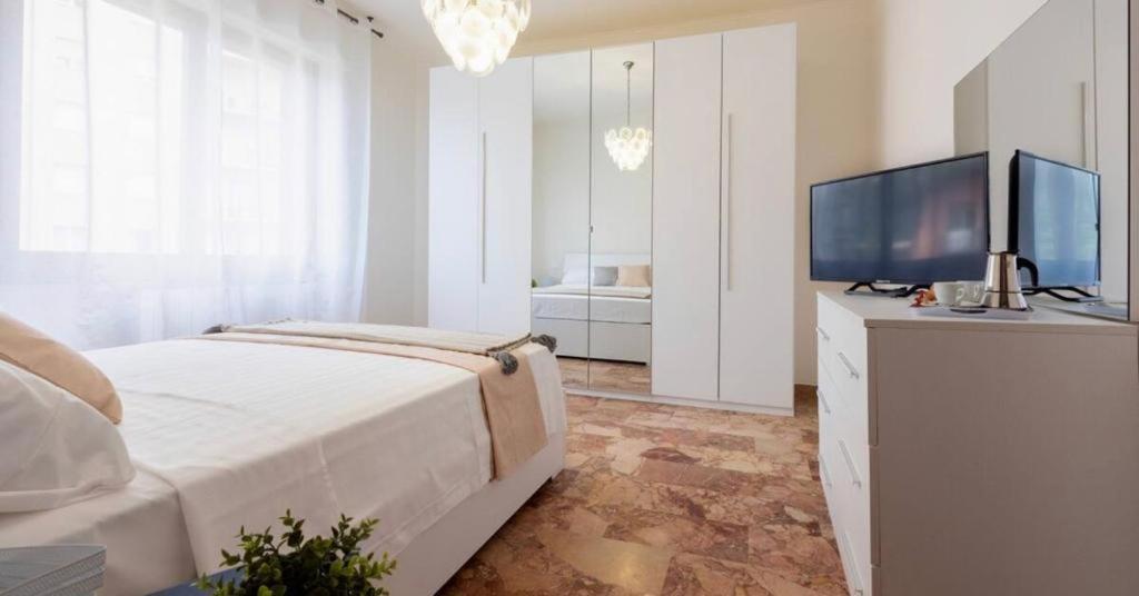 Como Diamond Apartment Lipomo Exteriör bild
